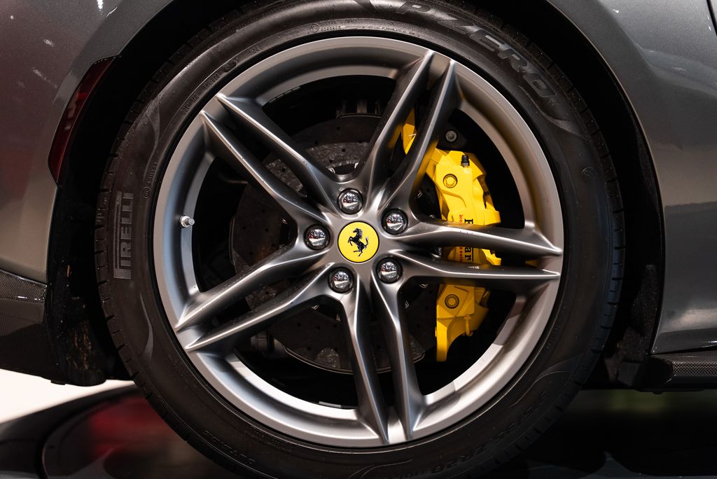 2023 Ferrari 812 GTS Base - Photo 15