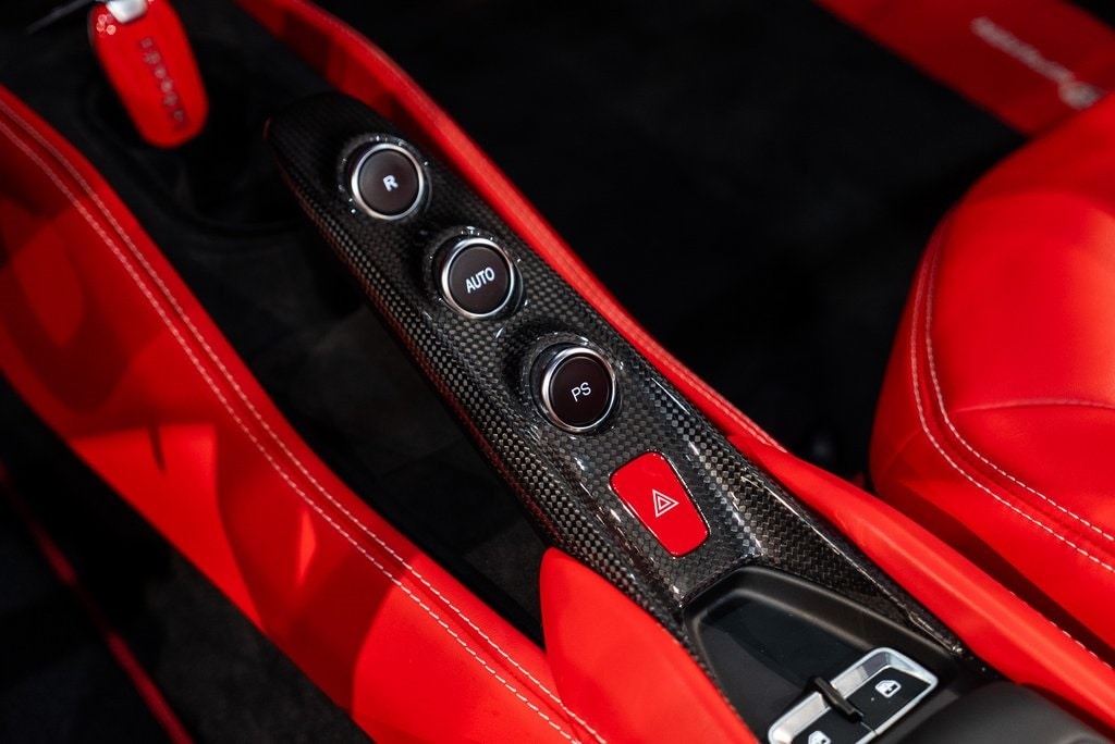 2023 FERRARI F8 - Image 37