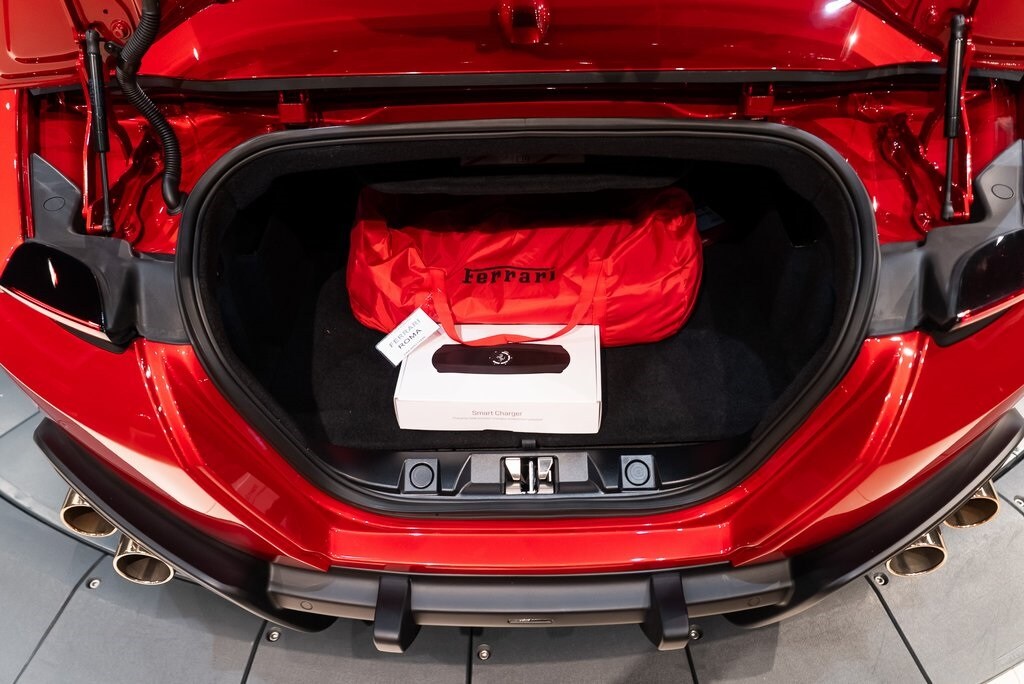 2025 FERRARI ROMA - Image 40