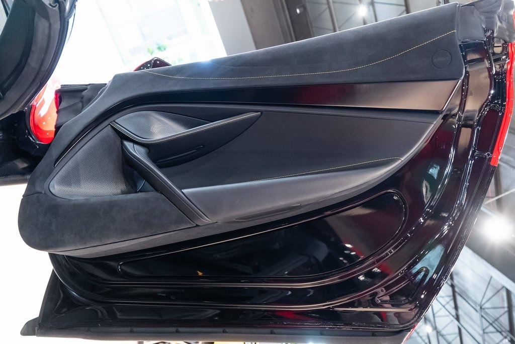 2022 MCLAREN 720S - Image 29