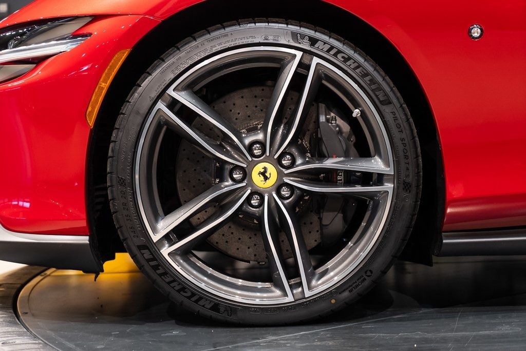 2025 FERRARI ROMA - Image 13