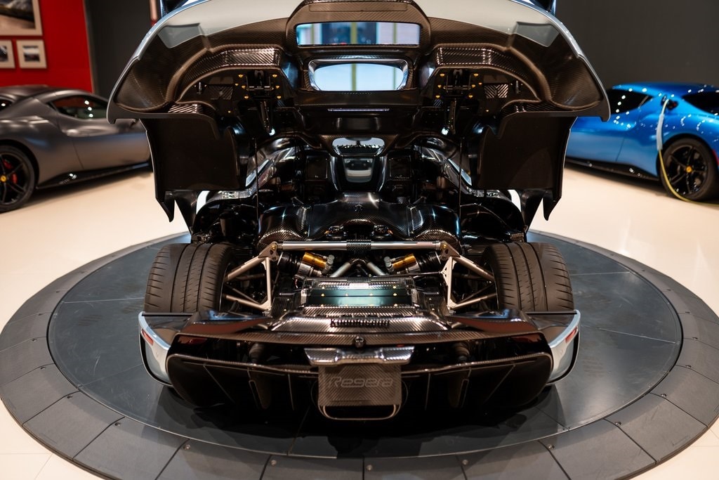 2021 KOENIGSEGG REGERA - Image 34