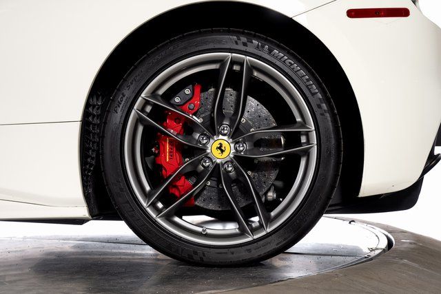 2017 Ferrari 488 GTB Base - Photo 19