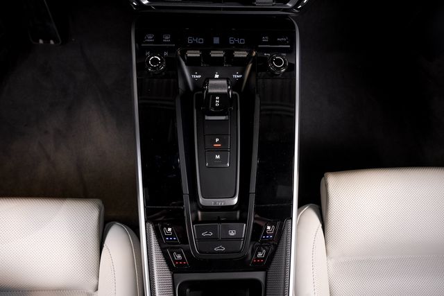 2022 Porsche 911 Turbo S - Photo 48