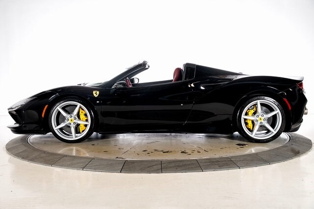 2022 Ferrari F8 Spider photo 2