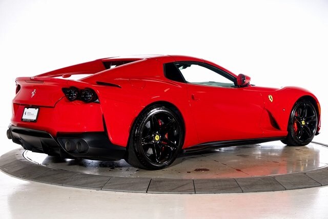 2021 Ferrari 812 GTS photo 2