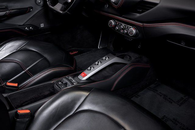 2017 Ferrari 488 GTB Base - Photo 52