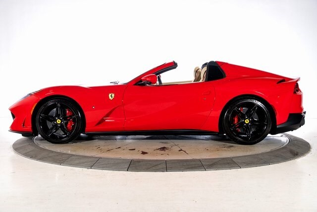 2021 Ferrari 812 GTS photo 3