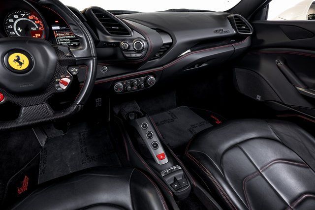 2017 Ferrari 488 GTB Base - Photo 28