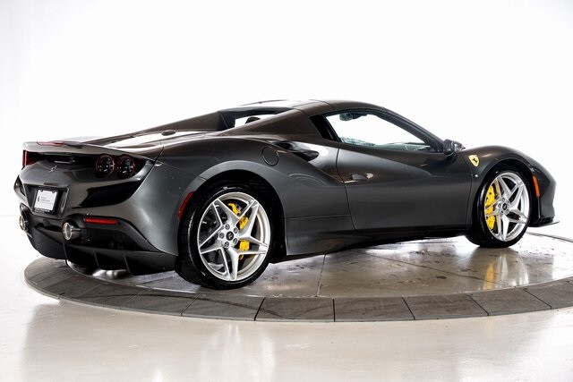 2021 Ferrari F8 Spider photo 2