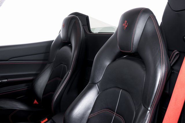 2017 Ferrari 488 GTB Base - Photo 22