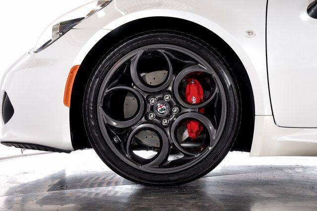 2019 Alfa Romeo 4C Base - Photo 12