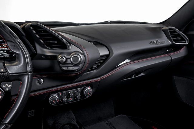 2017 Ferrari 488 GTB Base - Photo 29