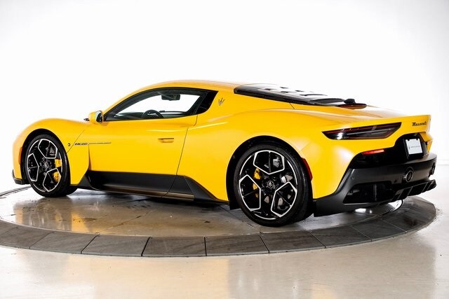 2023 Maserati MC20 Base photo 3