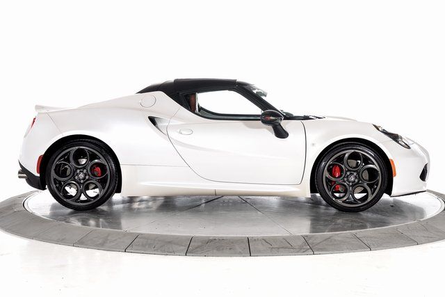2019 Alfa Romeo 4C Base - Photo 9