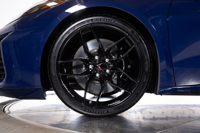 2025 Chevrolet Corvette 3LZ - Photo 11