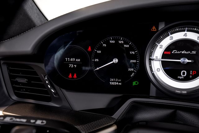 2022 Porsche 911 Turbo S - Photo 36