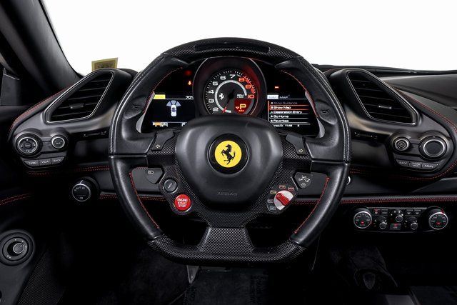 2017 Ferrari 488 GTB Base - Photo 6