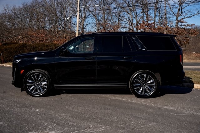 Used 2024 Cadillac Escalade Sport Platinum with VIN 1GYS4GKL0RR128044 for sale in Plainview, NY