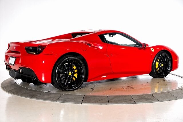 2019 Ferrari 488 Spider photo 2