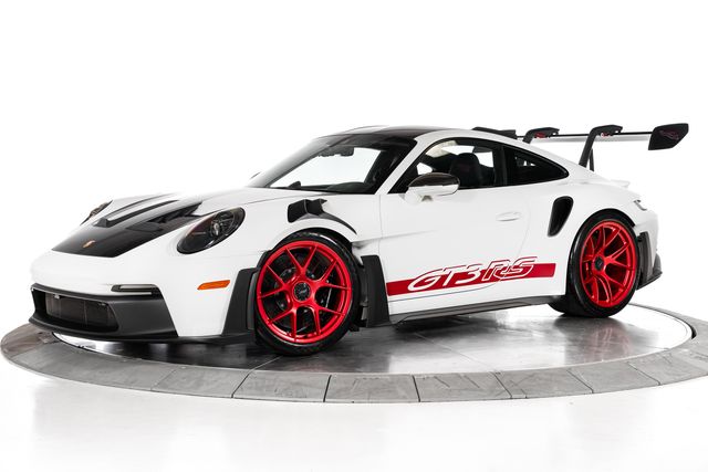 2025 Porsche 911 GT3 RS's photo