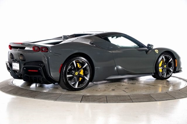 2025 Ferrari SF90 Spider photo 2