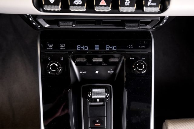 2022 Porsche 911 Turbo S - Photo 47