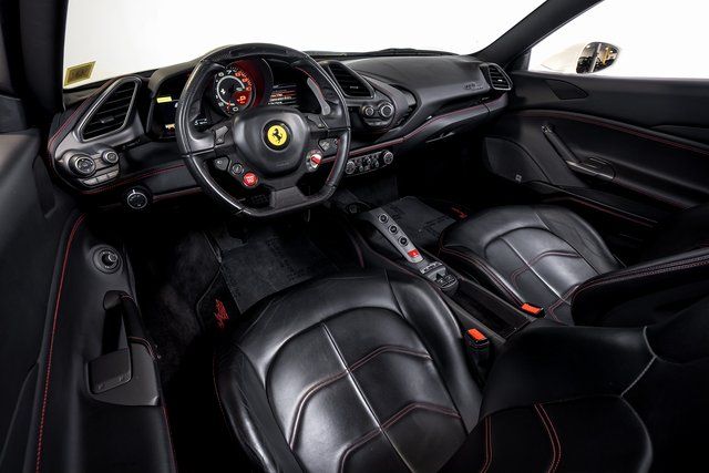 2017 Ferrari 488 GTB Base - Photo 27