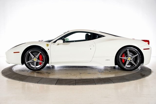2012 Ferrari 458 Italia Base photo 3