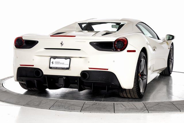 2017 Ferrari 488 GTB Base - Photo 12