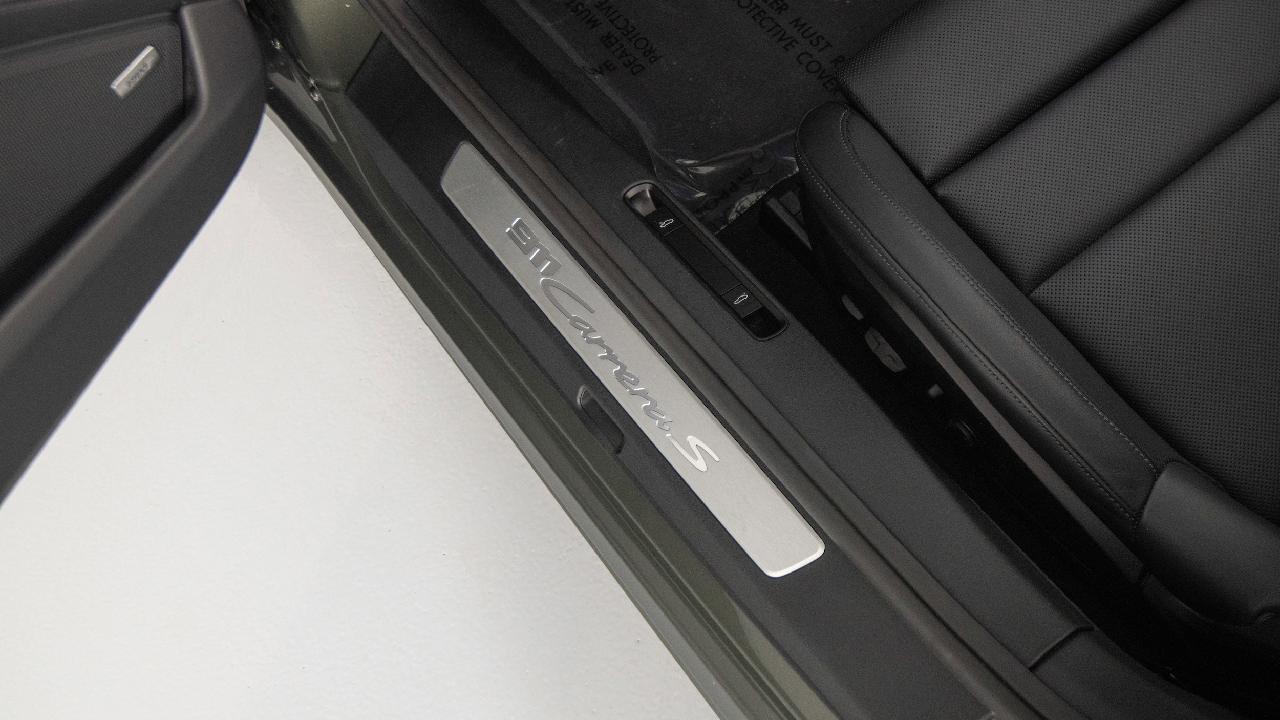 2026 Porsche 911 S - Photo 18