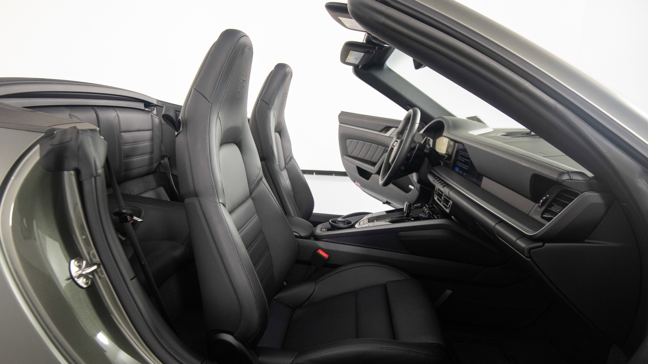 2026 Porsche 911 S - Photo 31