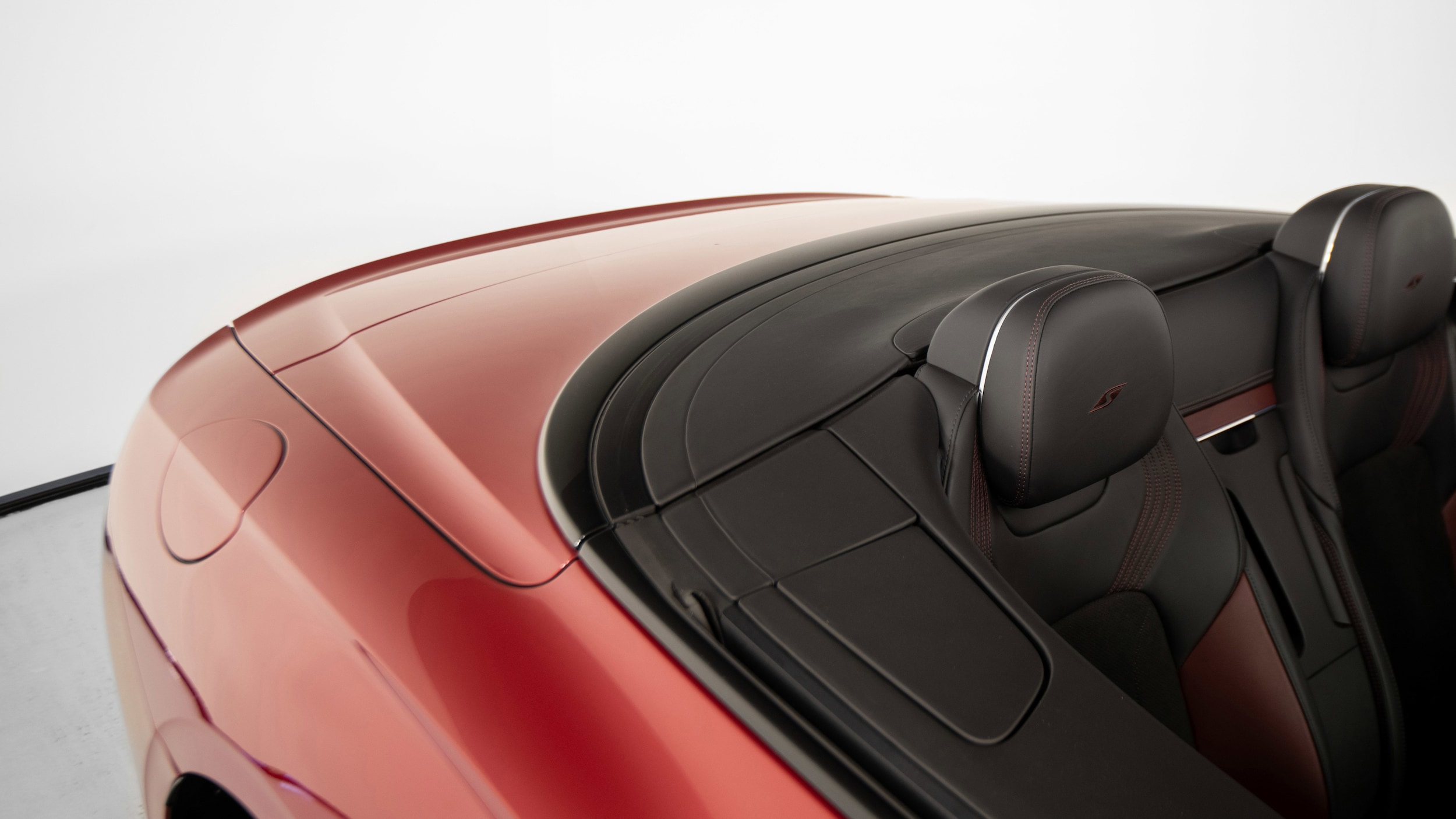 2023 Bentley Continental GTC S - Photo 32
