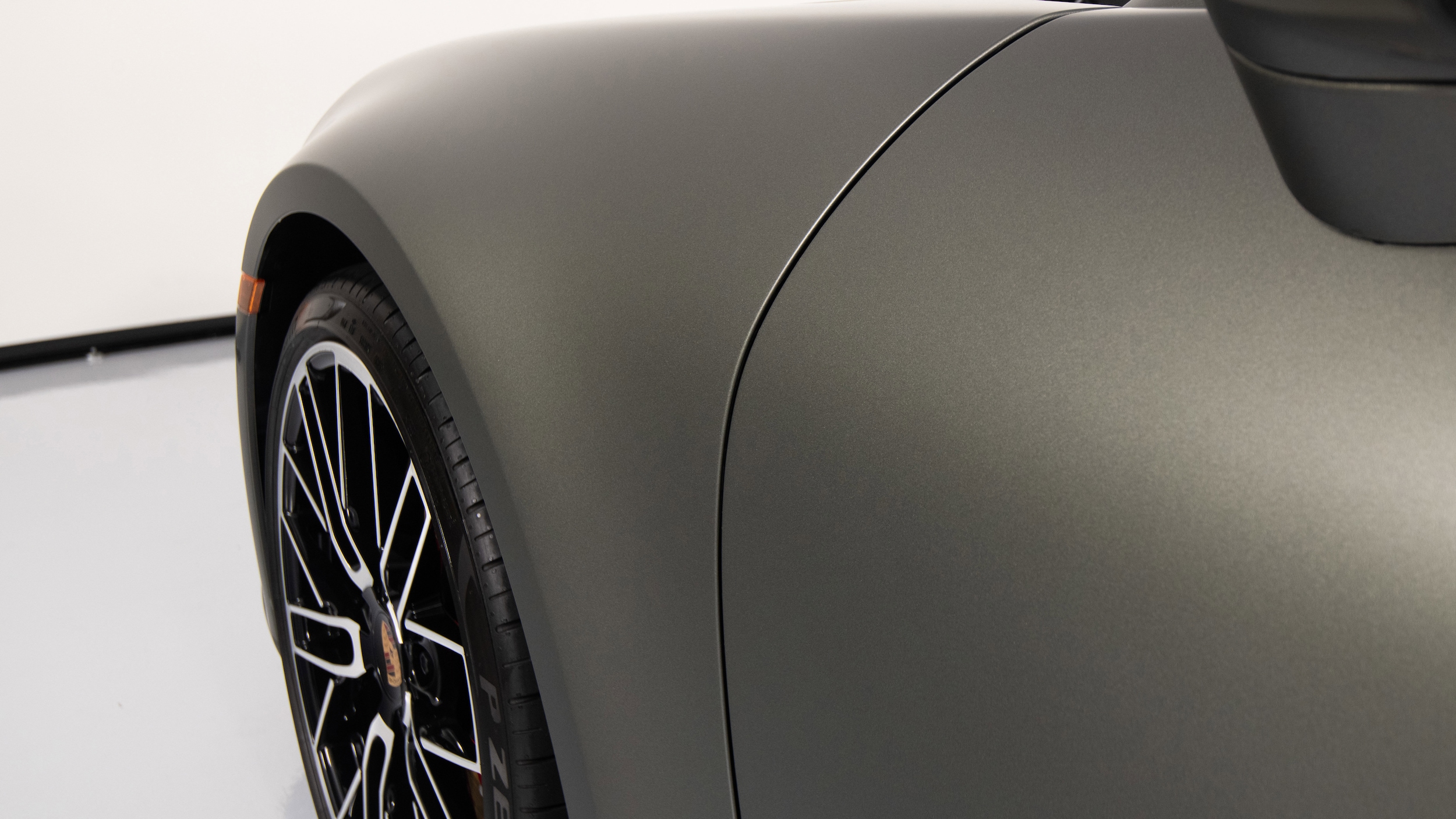 2026 Porsche 911 S - Photo 13