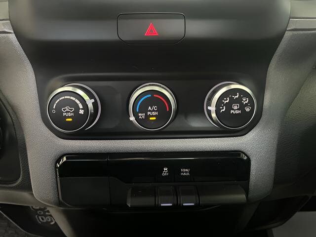 2021 RAM Ram 1500 Pickup Tradesman - Photo 16