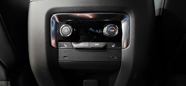 2026 Chevrolet Tahoe Premier - Photo 31