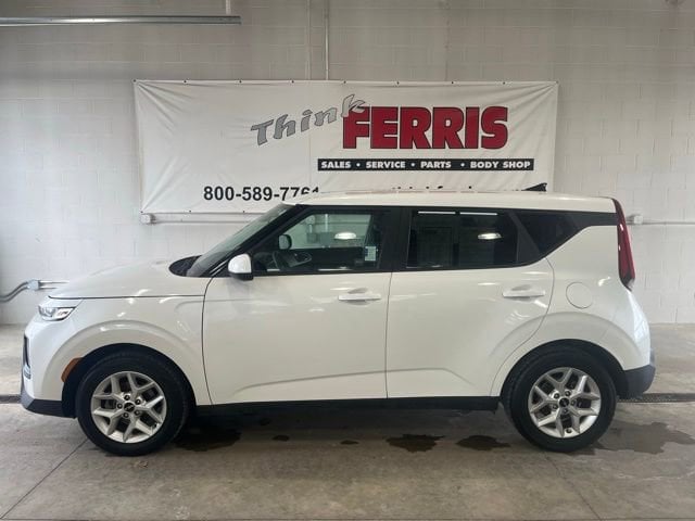 Used 2022 Kia Soul LX with VIN KNDJ23AU0N7164283 for sale in New Philadelphia, OH