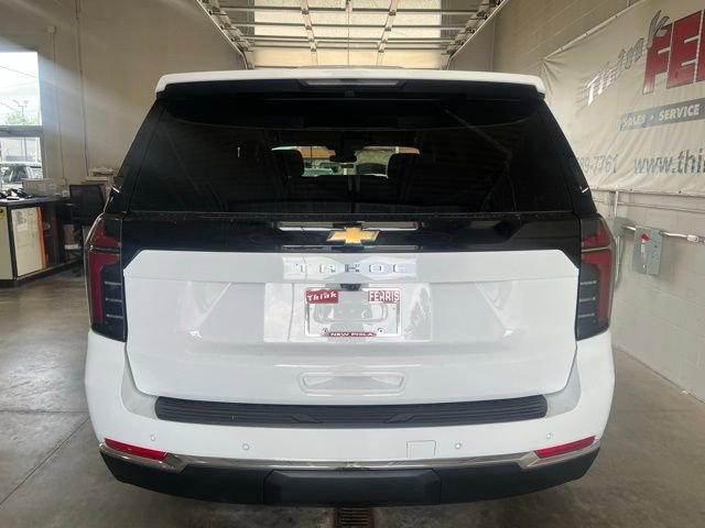 2025 Chevrolet Tahoe LS photo 4