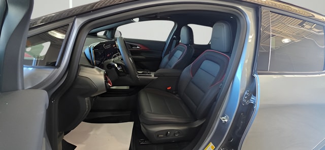 2026 Chevrolet Equinox EV RS - Photo 18