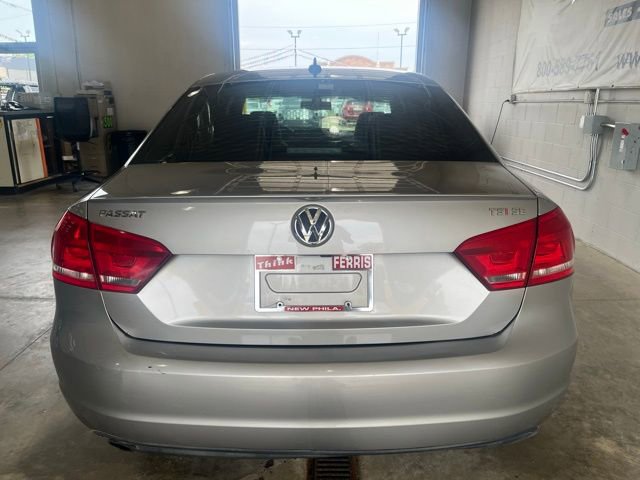 2014 Volkswagen Passat SE photo 4