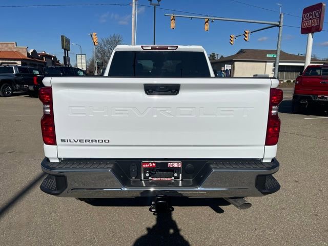 2025 Chevrolet Silverado 2500HD photo 4