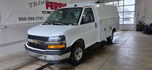 2026 Chevrolet Express Cutaway Base