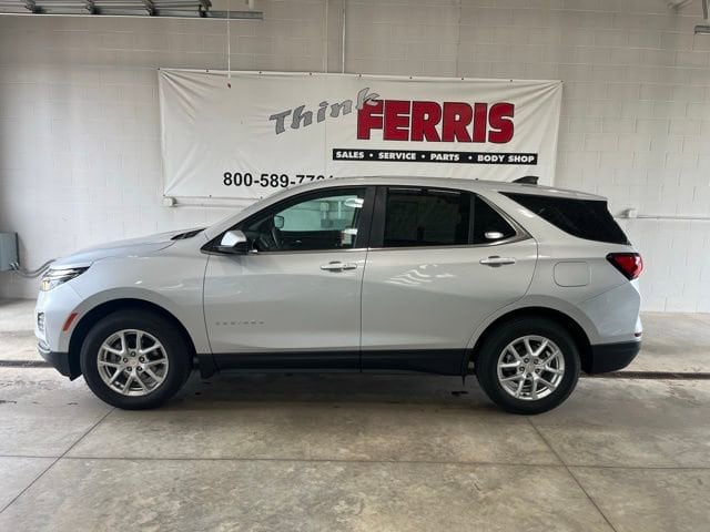 Used 2022 Chevrolet Equinox LT with VIN 3GNAXUEV6NL214696 for sale in New Philadelphia, OH