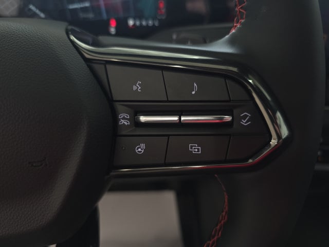 2027 Chevrolet Equinox RS - Photo 16