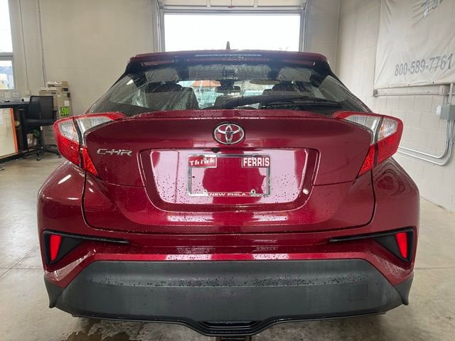 2018 Toyota C-HR XLE Premium photo 4