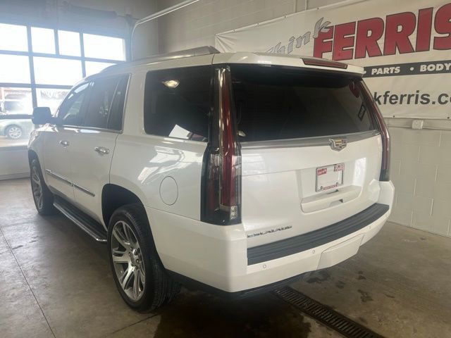 2016 Cadillac Escalade Premium photo 3