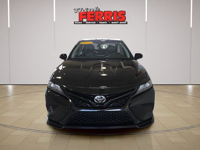 2021 Toyota Camry 3.5 Auto V6 TRD's photo