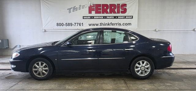 Used 2008 Buick LaCrosse CXL with VIN 2G4WD582581136167 for sale in New Philadelphia, OH