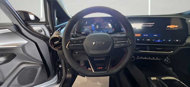 2026 Chevrolet Equinox EV RS - Photo 13