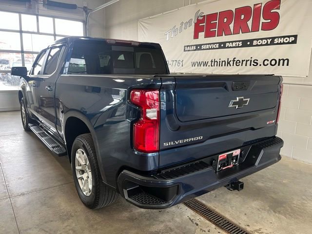 2022 Chevrolet Silverado 1500 RST photo 3